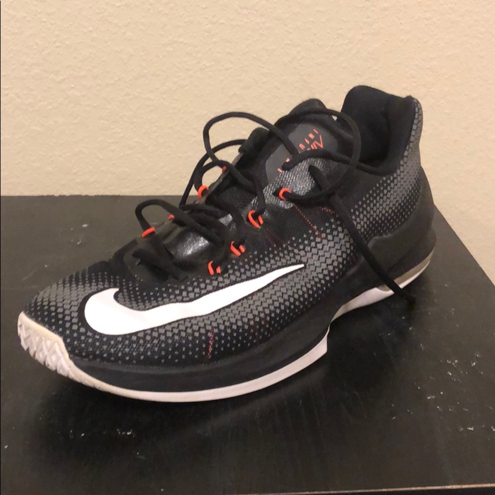 Nike Air Max Infuriate - Picture 6 of 8